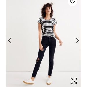 9 inch High Rise Madewell Skinny Jeans. Black 28s.